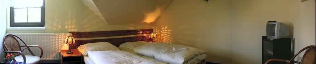 Hotel Filippi Ždírec nad Doubravkou Zewnętrze zdjęcie